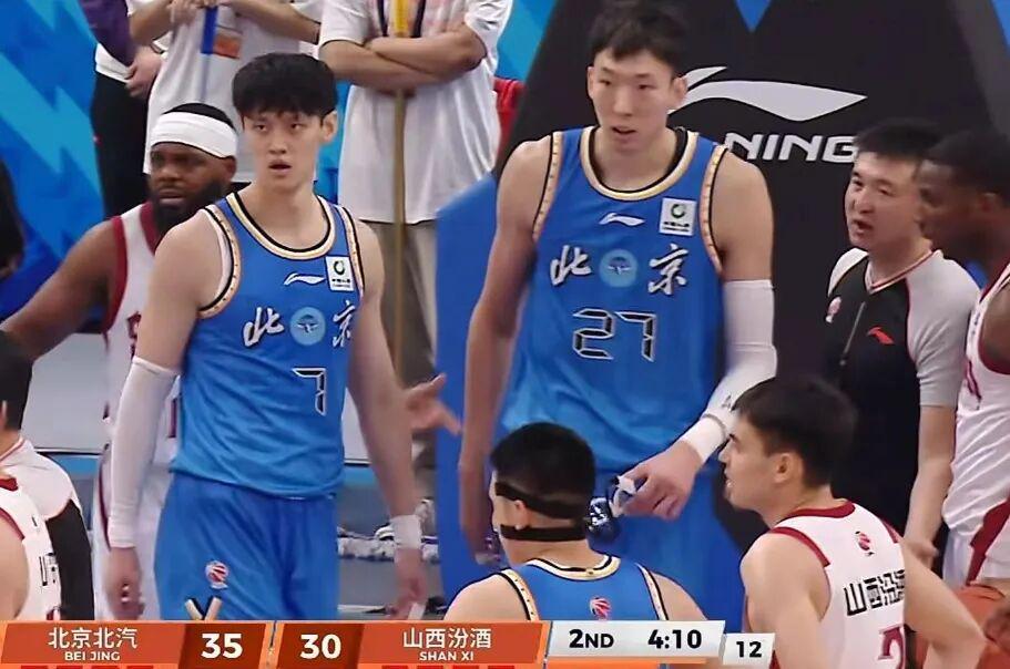 开云体育博彩-北京男篮6分完败 周琦5+9伤退；山西末节逆转 张宁14分是关键先生